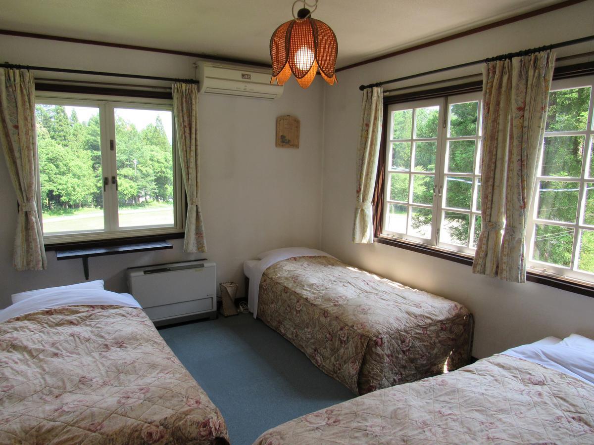 ペンション ちゃうちゃう Bed and Breakfast Hakuba Eksteriør billede