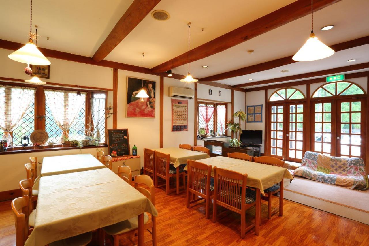 ペンション ちゃうちゃう Bed and Breakfast Hakuba Eksteriør billede