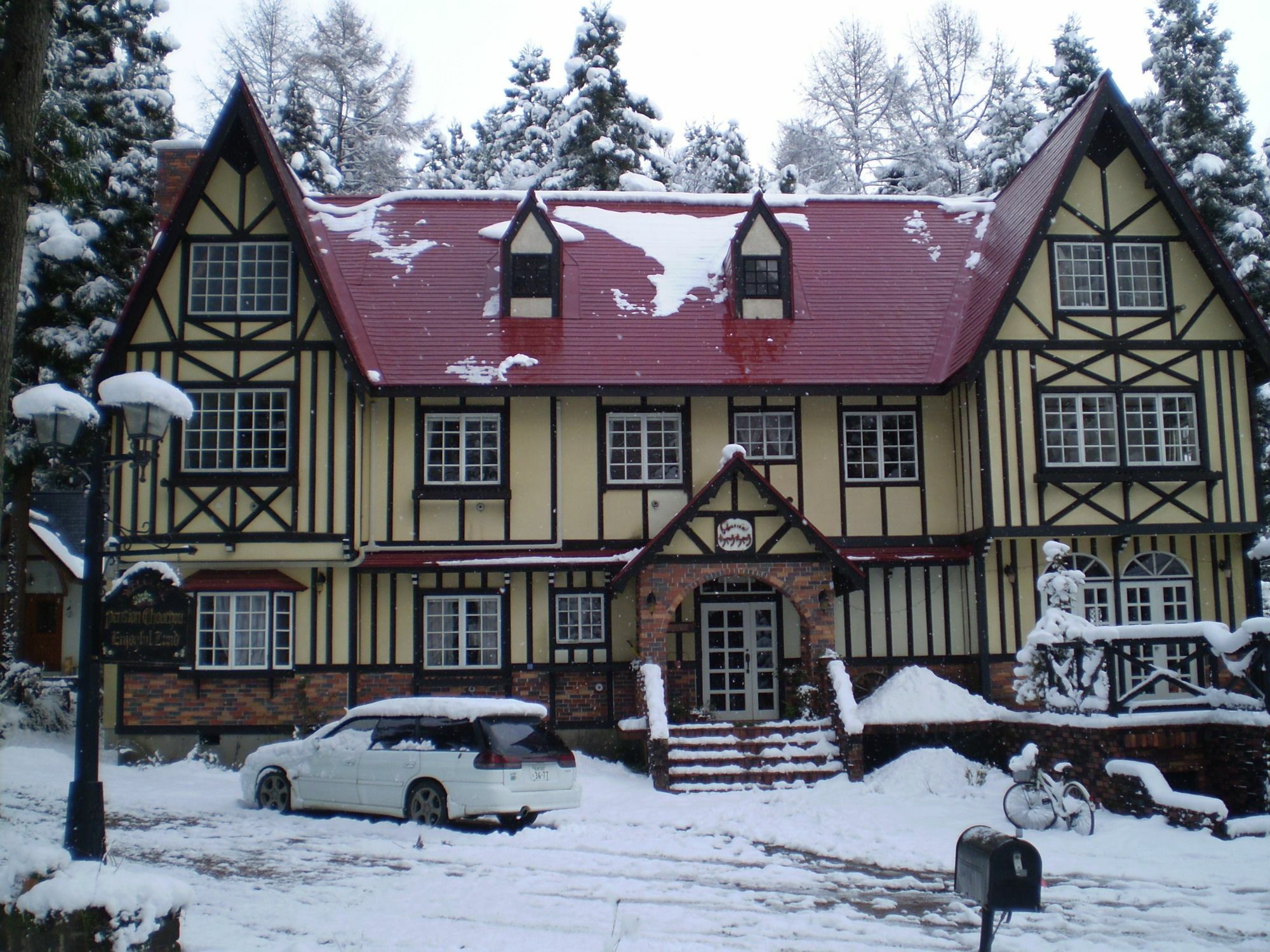 ペンション ちゃうちゃう Bed and Breakfast Hakuba Eksteriør billede